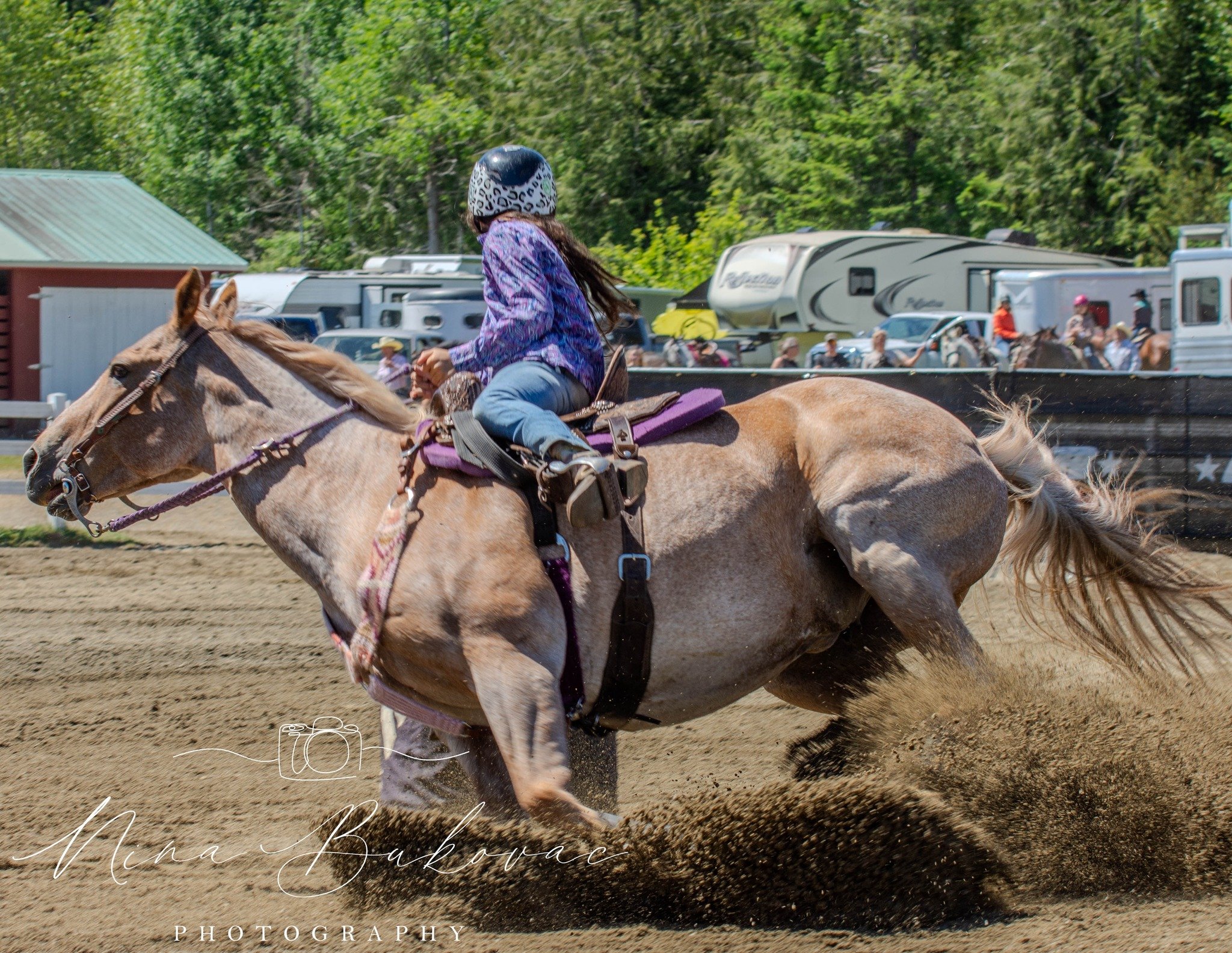 Barrel racing photo